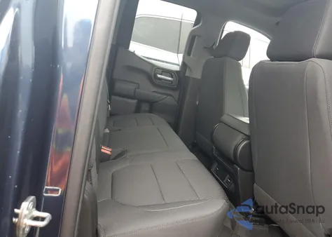 2021 Chevrolet Silverado K1500 Custom из США, поврежденный, VIN 1GCRYBEK8MZ386142